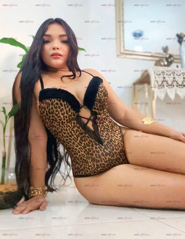 FOTOS DE PELINEGRA HASTA LAS POMPIS, COMPLACIENTE Y AMABLE. QUE TE RELAJA CON UN MASAJE