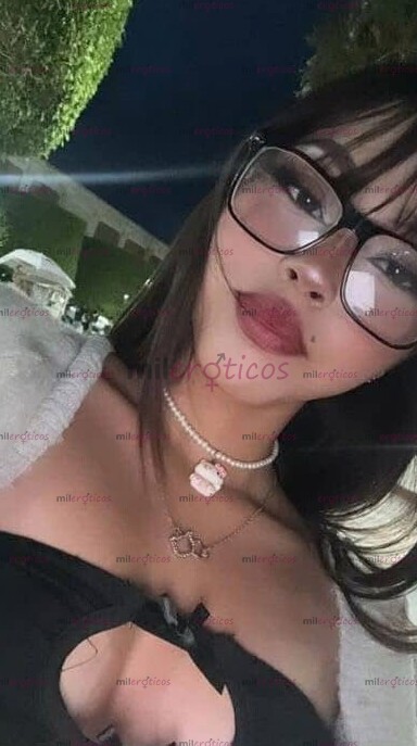 FOTOS DE CHICA NUEVA EN ESTO, APRETADITA Y SÚPER CACHONDA, 19 AÑITOS