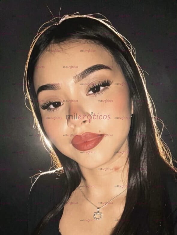 FOTOS DE CHICA NUEVA EN ESTO, APRETADITA Y SÚPER CACHONDA, 19 AÑITOS