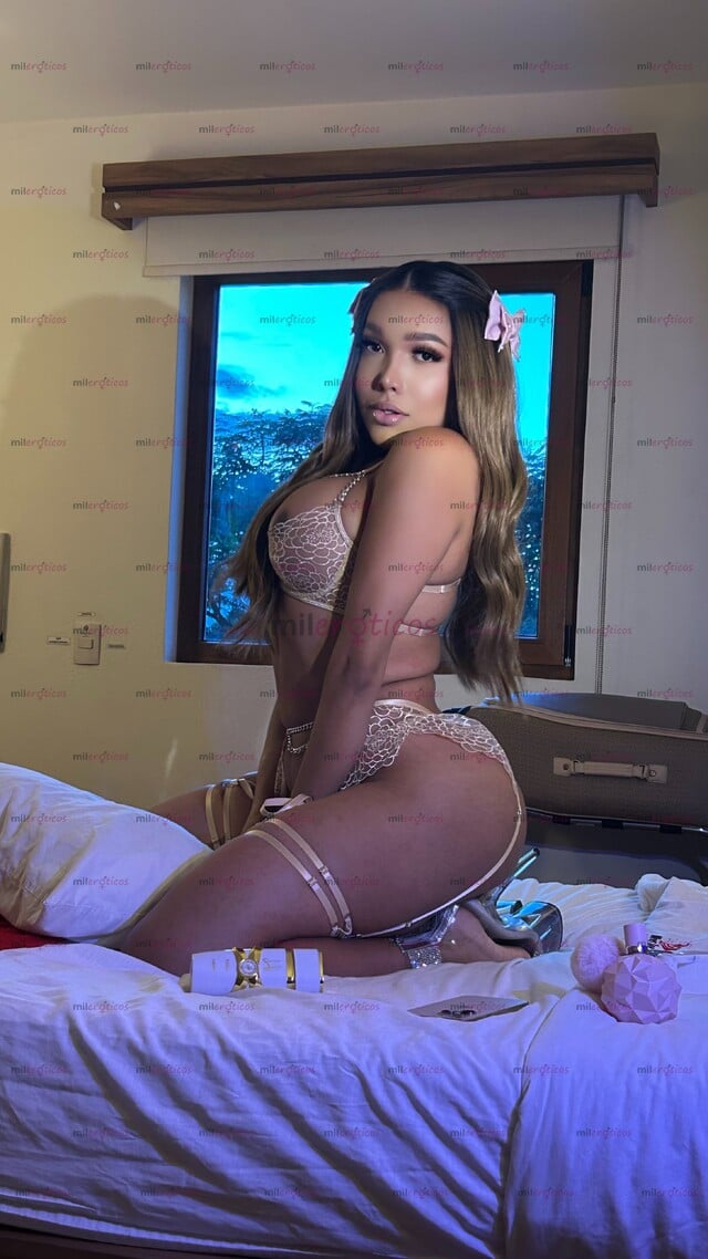 FOTOS DE .CARITA ANGELICAL , BIEN PUTITA EN LA CAMA ACTIVA Y PASIVA