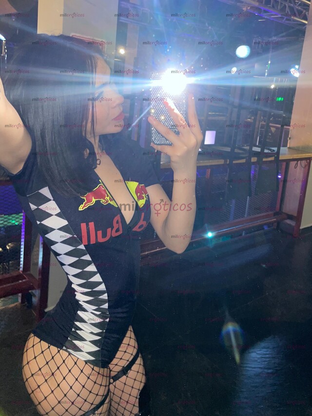 FOTOS DE FLAQUITA, BONITA Y DE MUY BUENA COMPAÑÍA.