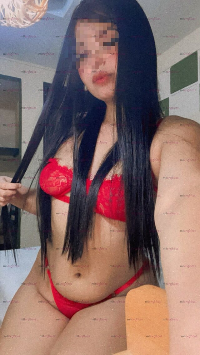 FOTOS DE DELICIOSA HERMOSA Y TIERNA POLLITA POCOS DÍAS EN LA CIUDAD
