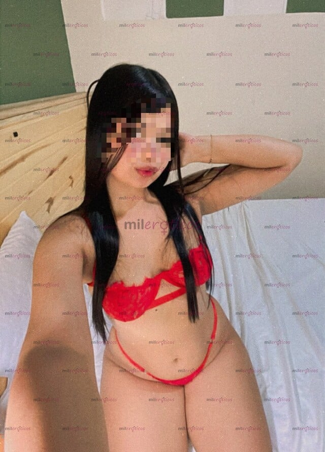 FOTOS DE DELICIOSA HERMOSA Y TIERNA POLLITA POCOS DÍAS EN LA CIUDAD