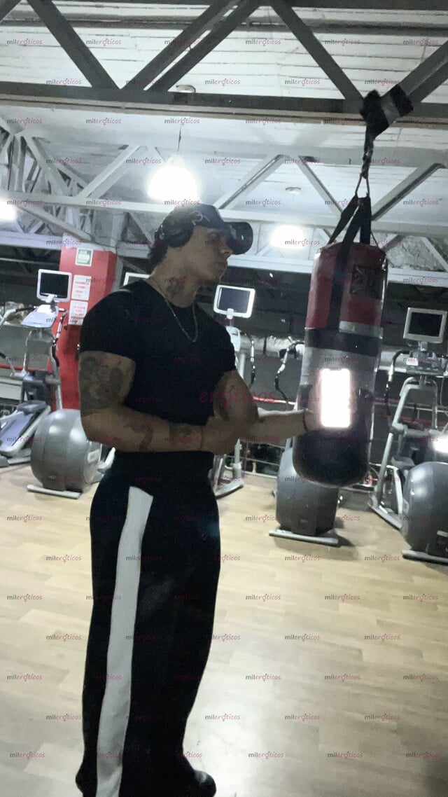 FOTOS DE CHAVO BIEN PAQUETUDO Y FITNESS , SIEMPRE A TU DISPOSICIÓN LLEGO EN DONDE ESTES