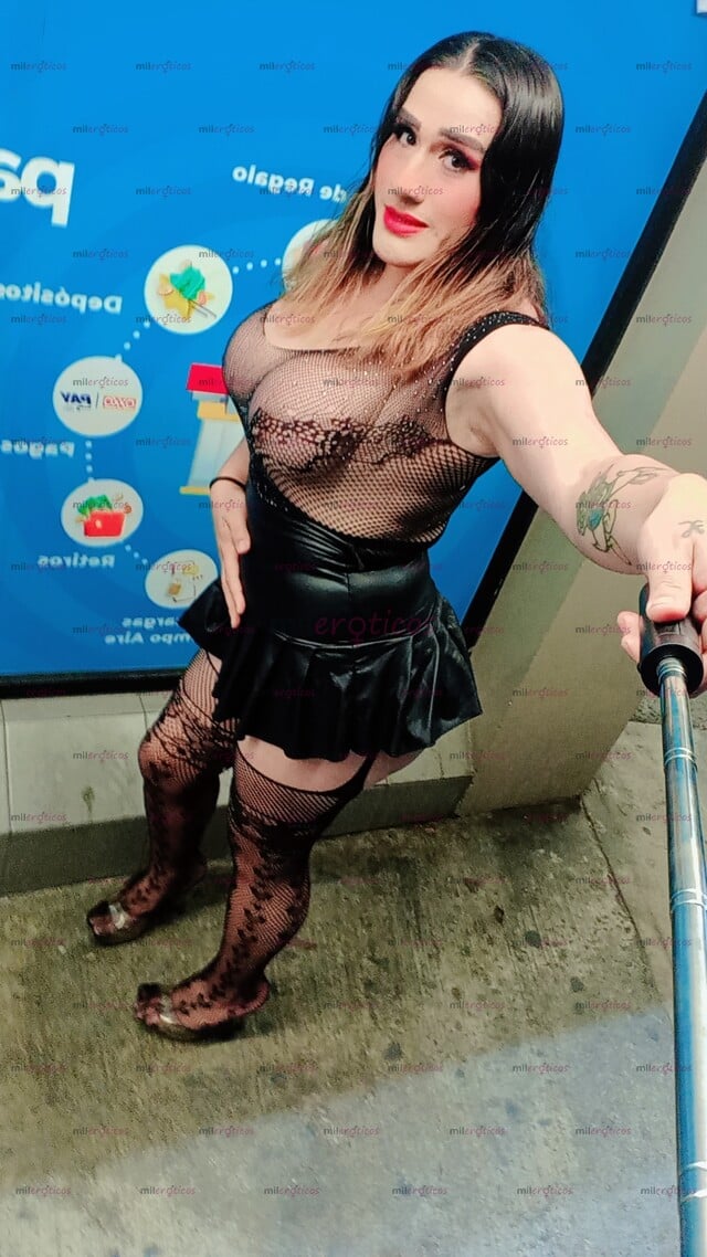 FOTOS DE SOY EVELYN UNA NENA MUY CALIENTE PERVERTIDA DISPUESTA A COMPLACER TUS DESEOS