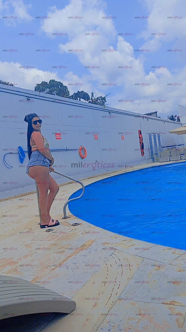 FOTOS DE SOY UNA MORENA BAJA PELO NEGRO ATRACTIVA Y CARIÑOSA