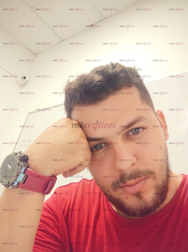 FOTOS DE ELEGANTE VERGÓN DE 20CM PARA QUIENES NO TIENEN MIEDO AL PLACER
