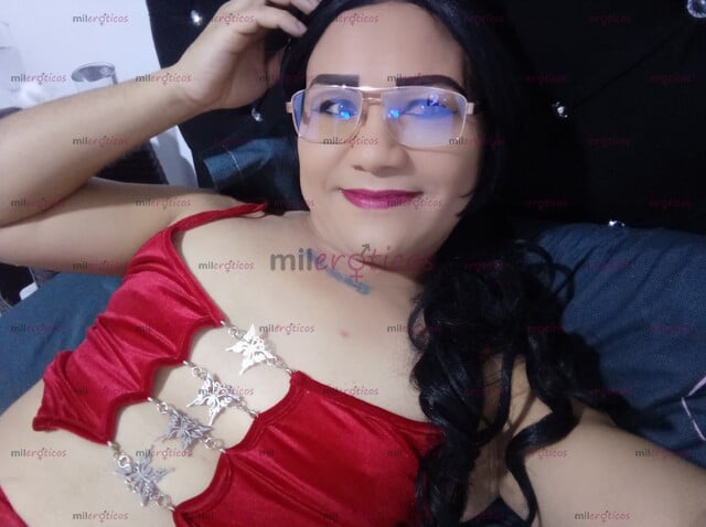 FOTOS DE ASÍ COMO TE GUSTA GRANDE Y DE BUENA ERECCIÓN VERSÁTIL,CON UN CULO AGUANTADOR