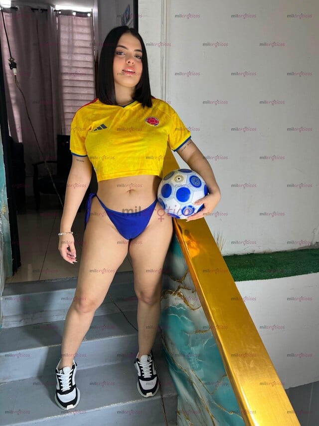 FOTOS DE CUERPO NATURAL QUIERES METER UN GOL.PIEL BLANCA COMPLACIENTE FOGOSA TU FANTASÍA