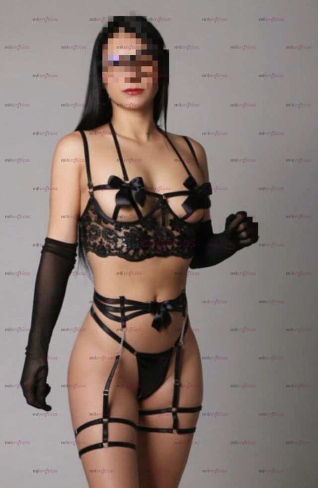 FOTOS DE CAMILA ATENCION DE LUJO COLA Y SENOS DELICIOSOS