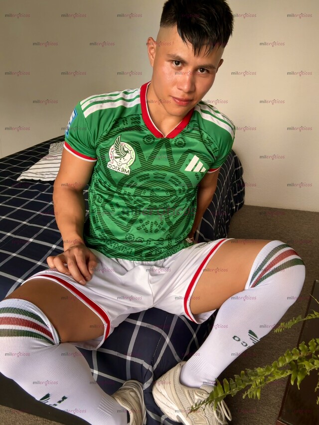 FOTOS DE FUTBOLISTA UNIVERSITARIO SOY ATENTO , CALIENTE Y COMPLACIENTE !