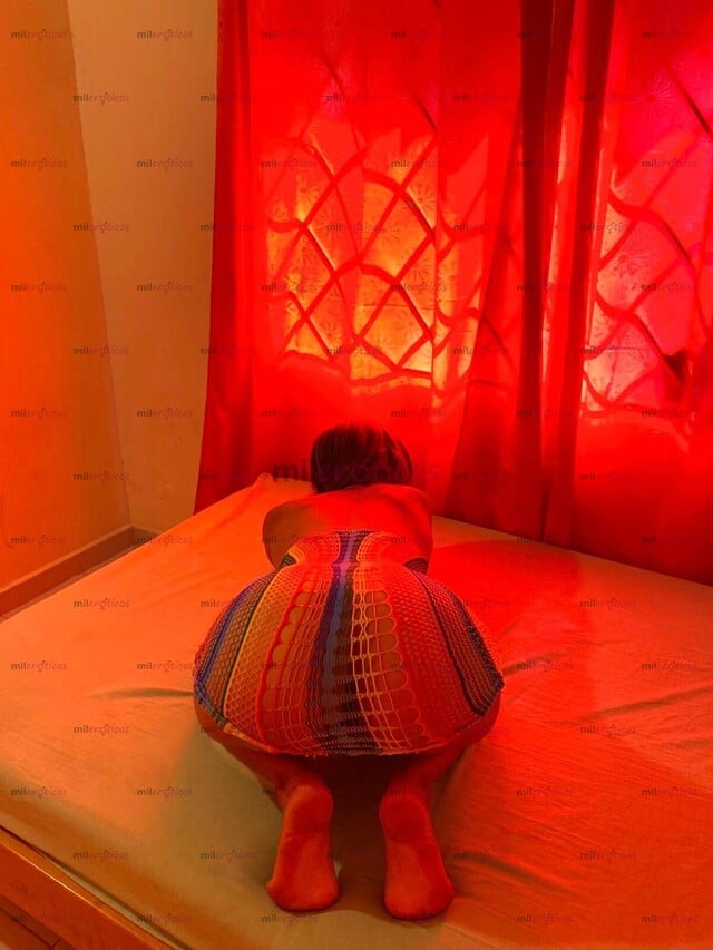 FOTOS DE HOLA AMOR SOY LORENA, FLACA DELICIOSA, AMANTE DEL SEXO