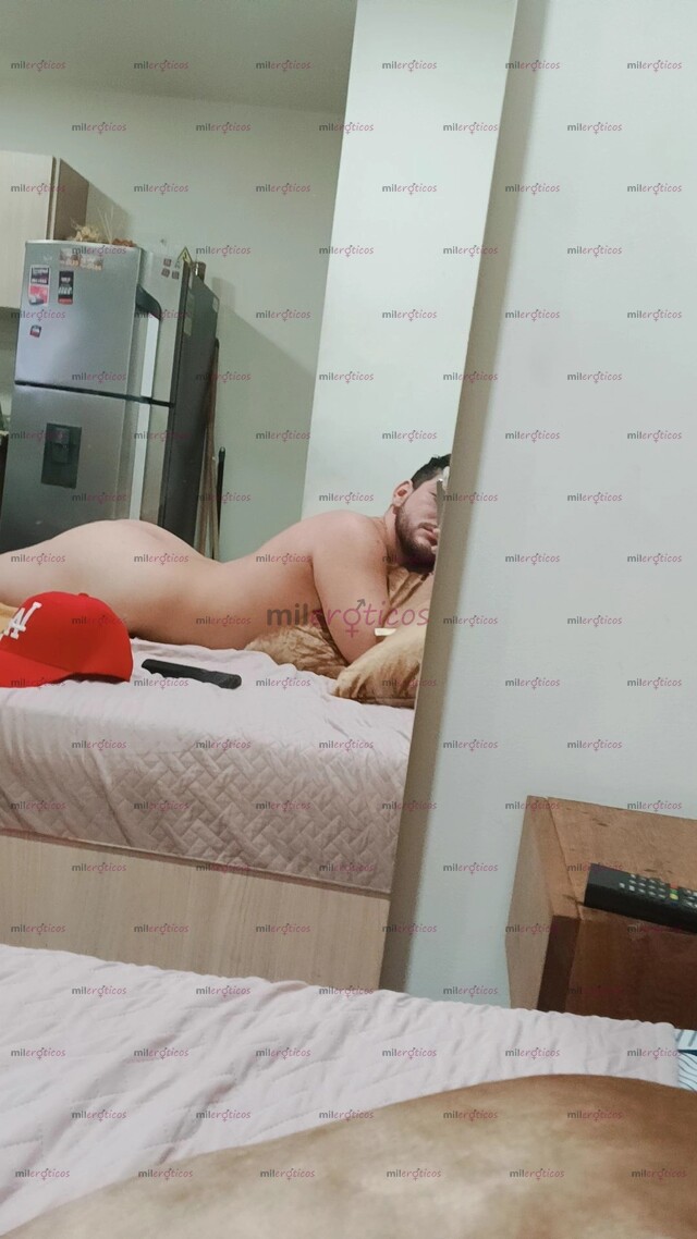 FOTOS DE MACHO VRS COMPLACIENTE , PROFESIONAL, APARTAMENTO PRIVADO