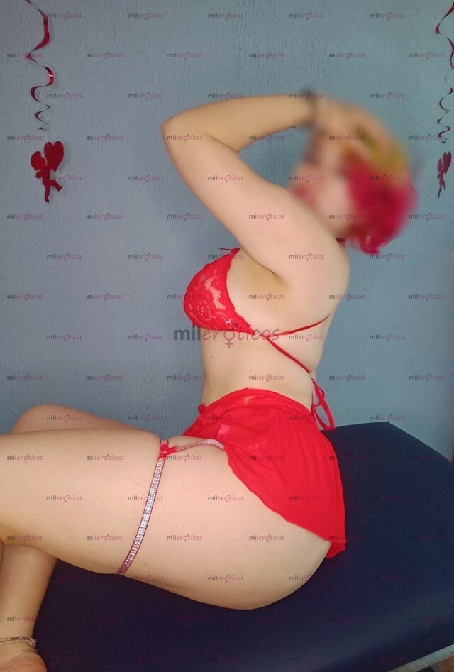 FOTOS DE 18 AÑOS SUPER CACHONDA,RICO FAJE CON UNA CHICHONA NATURAL Y NALGONA