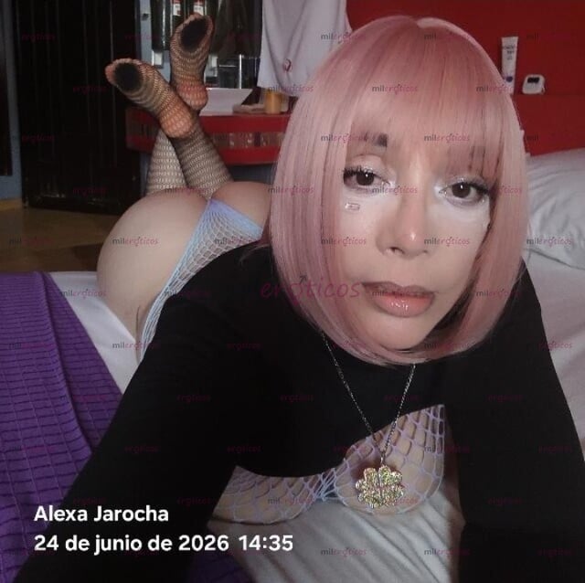 FOTOS DE LLEGANDO QRO! CON TU MANO EN MI CUERPO Y MI BOCA EN TU PIEL, MIRA COMO ME MUEVO