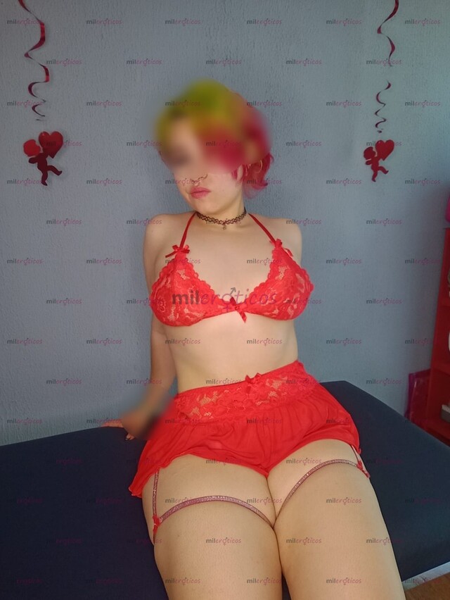 FOTOS DE 18 AÑOS SUPER CACHONDA,RICO FAJE CON UNA CHICHONA NATURAL Y NALGONA