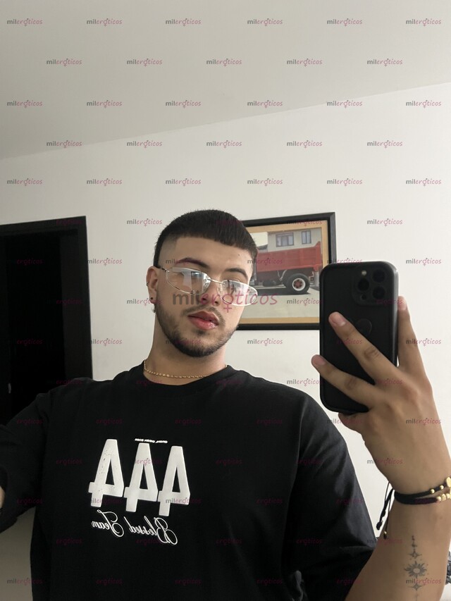 FOTOS DE HOLA SOY EMANUEL CHICO GAY RESERVADO ME ENCANTA EL SEXO 100% ASEADO