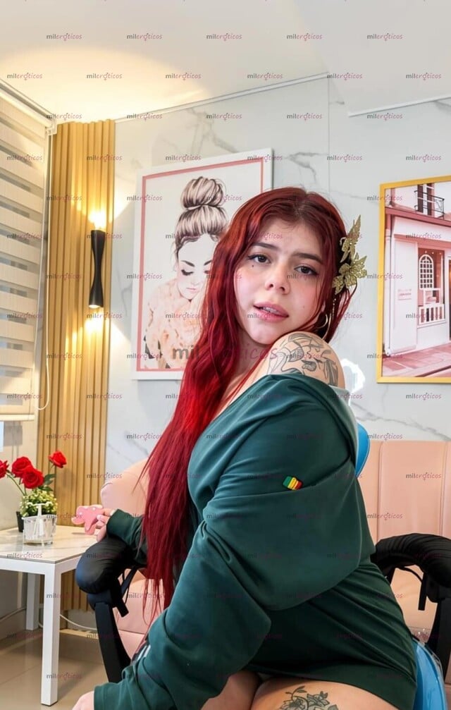 FOTOS DE ESTA CHICA PELINEGRA TATUADA ESTA EN BUSCA DE DIVERSIÓN VAMOS A PASARLA BIEN