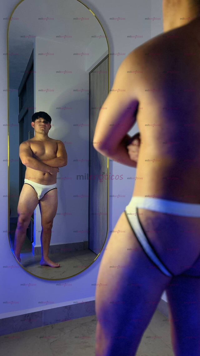 FOTOS DE MUSCULOSO Y CHICHÓN COMPLACIENTE CON VERGA Y CULO LISTO PARA HACERTE FELIZ