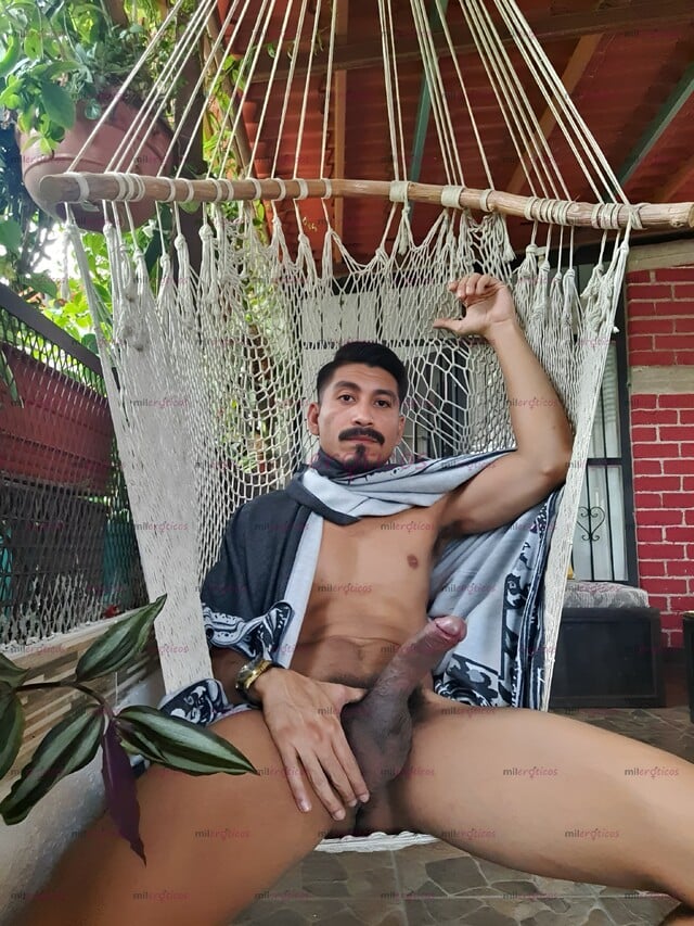 FOTOS DE 23 CENTÍMETROS CURVOS GRUESOS LARGOS PELUDOS VERGÓN