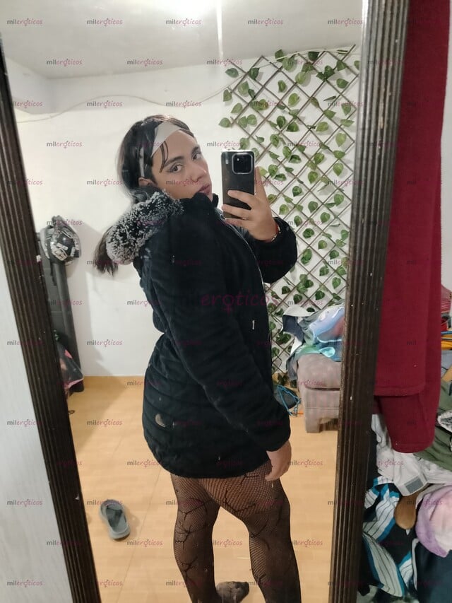 FOTOS DE PUTITA TRAVESTI JOVEN DE 18 AÑOS , MAMADORA Y COJELONA DISPUESTA A TODO