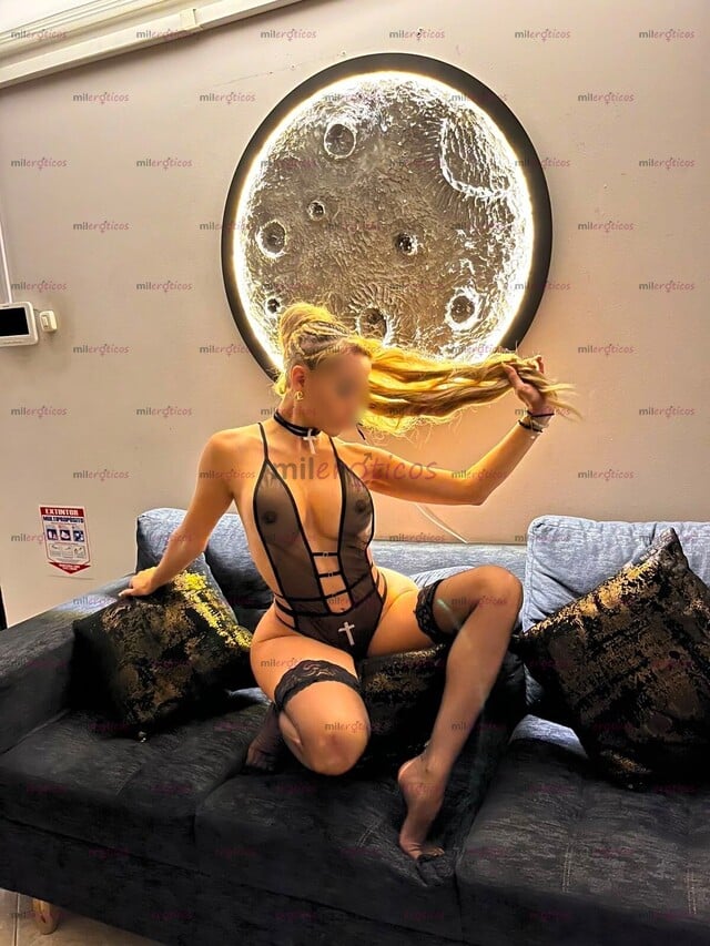 FOTOS DE MEGAN FLACA OPERADA CON TETAS DE INFARTO
