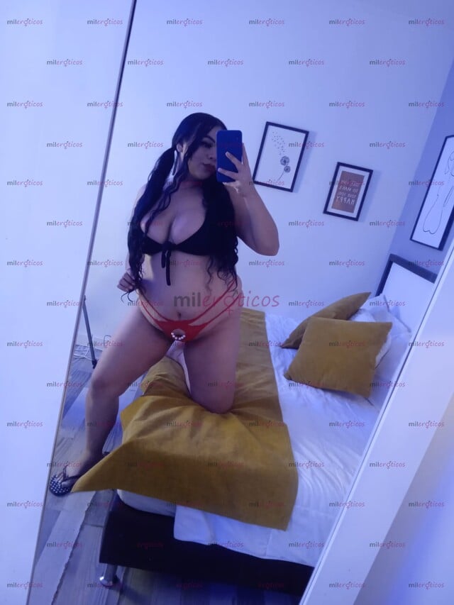 FOTOS DE TRIPLATO ESTRECHITO Y CALIENTE CURVY BBW MAMADORA Y NINFOMANA