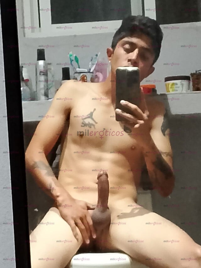 FOTOS DE JOVEN DE 26 CON VERGA GRANDE (17 CM), GRUESA, CABEZONA DA SEXO GRATIS A MUJERES.