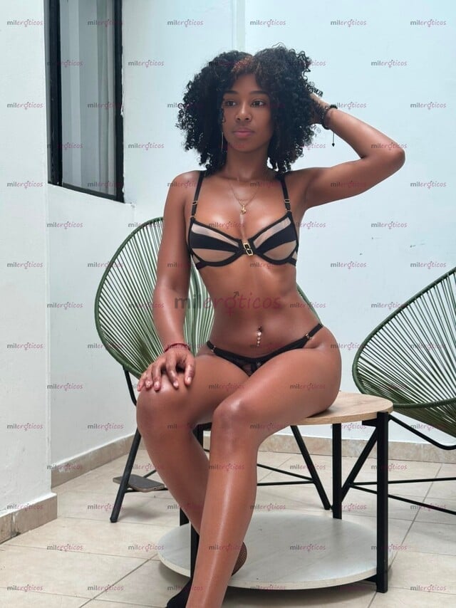 FOTOS DE HERMOSA MORENA, CON UN ROSTRO ANGELICAL RECIÉN LLEGADA A TU CIUDAD 18 AÑITOS