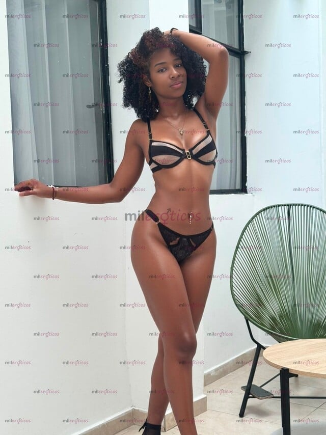 FOTOS DE HERMOSA MORENA, CON UN ROSTRO ANGELICAL RECIÉN LLEGADA A TU CIUDAD 18 AÑITOS