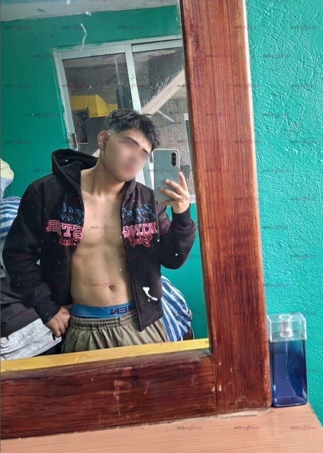 FOTOS DE SOY UN CHICO DE 20 AÑOS , UNIVERCITARIO CACHONDO Y CON MUCHA ENERGIA SEXUAL
