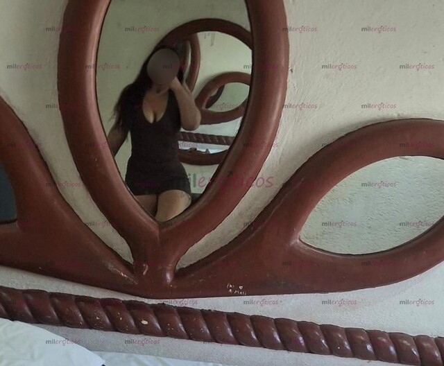 FOTOS DE LA MEJOR EN LA CAMA, TE HAGO UNOS MOVIMIENTOS ÚNICOS LLENOS DE PLACER...
