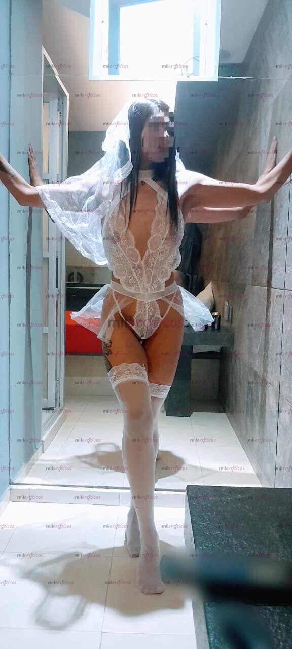 FOTOS DE NINFÓMANA CHICA FITNESS FANÁTICA DEL FEMDOM, FETICHISTA Y SÚPER CACHONDA