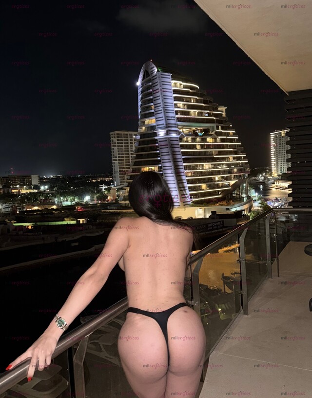 FOTOS DE MODELO PIEL BLANCA PORCELANA, BELLA TRANS SUPER FEMENINA,!