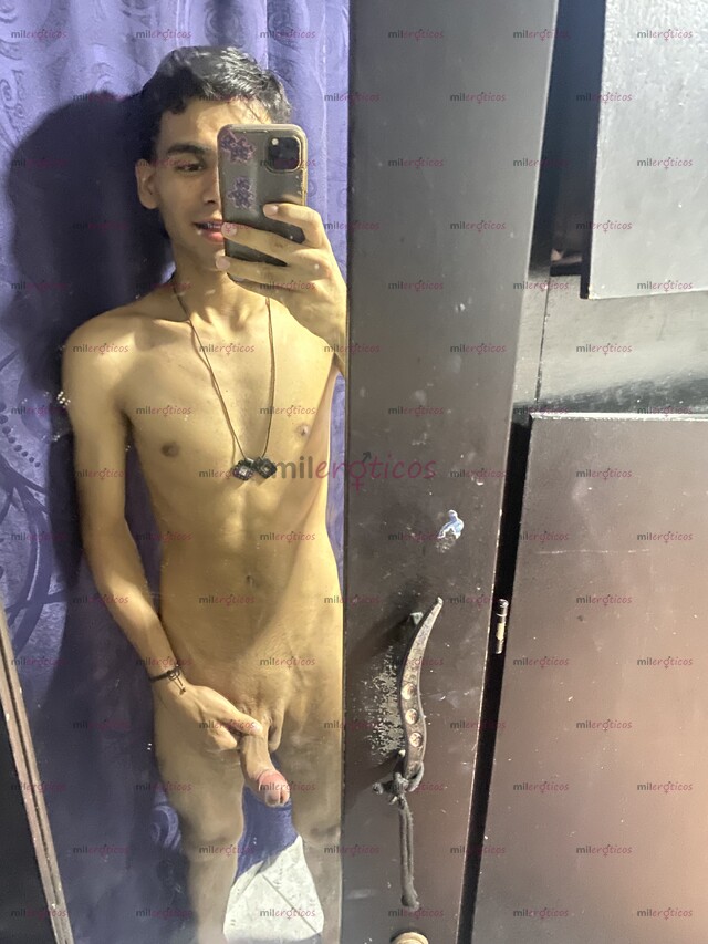 FOTOS DE POLLO SUMISO MORBOSO DISPUESTO A COMPLACERTE