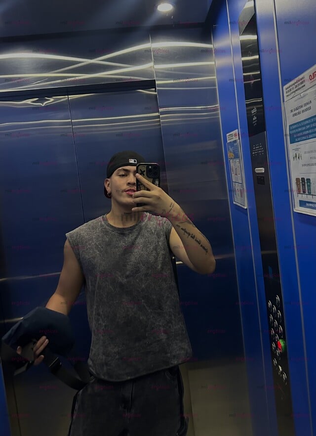 FOTOS DE SEBASTIÁN , MACHO VIP , PINTA MORBOSO , DISPUESTO A COMPLACERTE