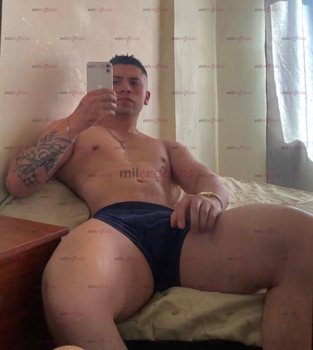FOTOS DE DISPONIBLE VERGON TATUADO MUSCULOSO DE GYM CONTACTAME PARA SERVÍCIOS