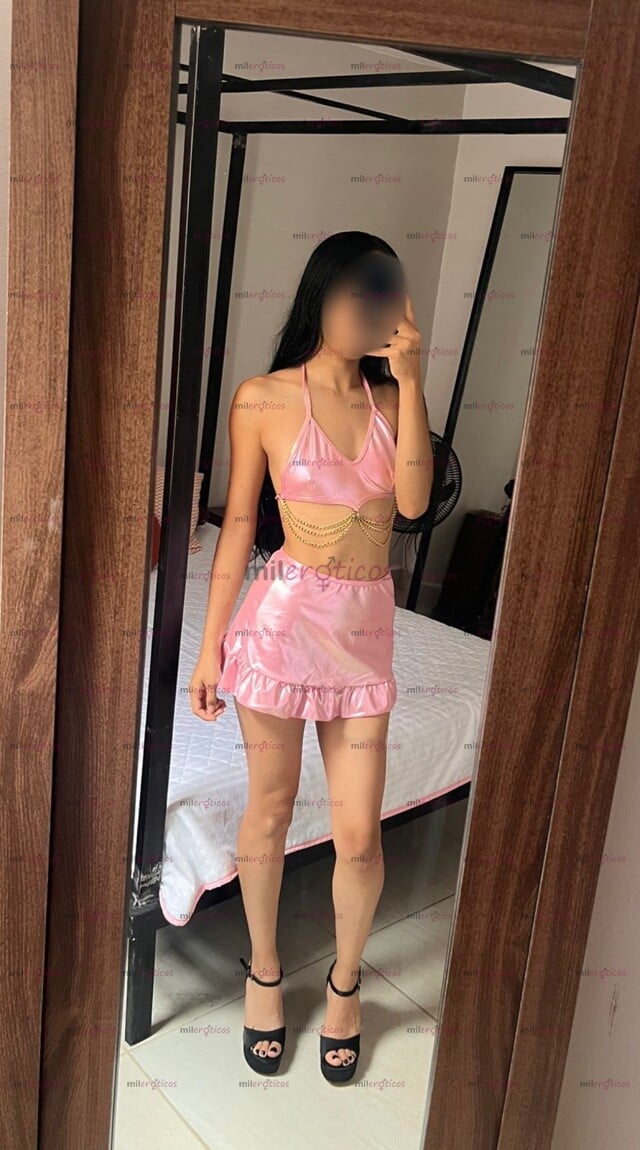 FOTOS DE SOY TU PETTIT DE 18 AÑOS , TU FANTASÍA , CON UNA COGELONA FLAQUITA , CON LUGAR