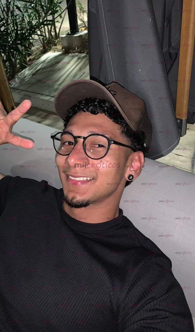 FOTOS DE GABRIEL JOVEN HETERO ATLETICO VERGON 21CM DE PLACER