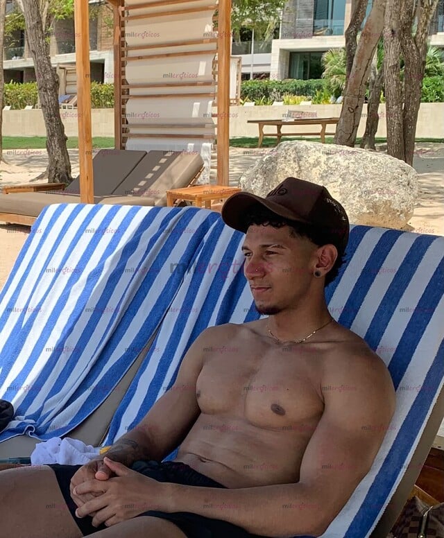 FOTOS DE GABRIEL JOVEN HETERO ATLETICO VERGON 21CM DE PLACER