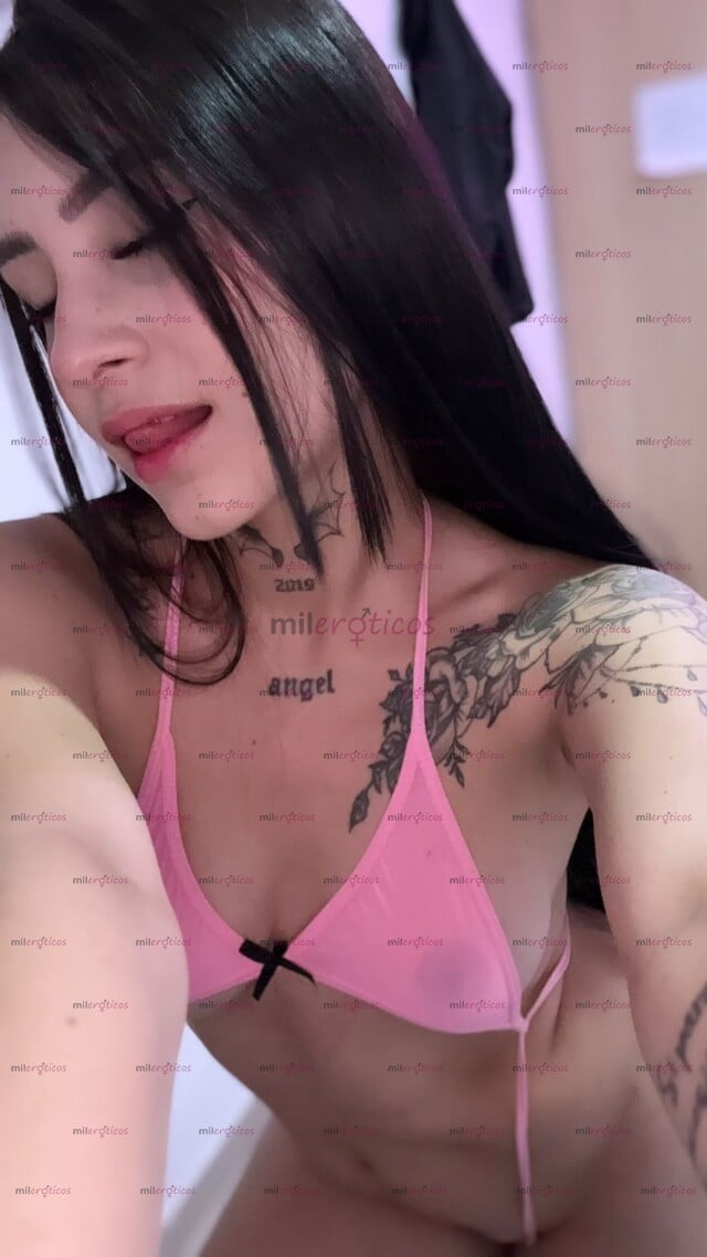 FOTOS DE CAMI ESPECTACULAR PELI NEGRA 22 AÑITOS EN UN LUGAR SÚPER DISCRETO