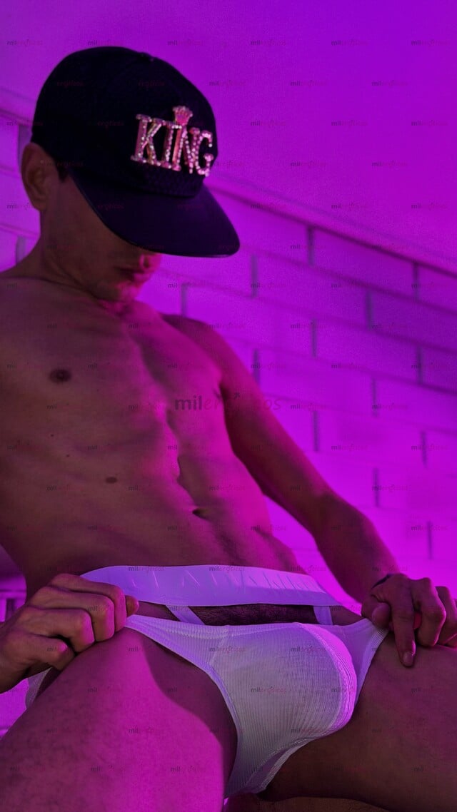 FOTOS DE VERGOTA DE 23CM. TWINK MORBOSO PROFESSIONAL SCORT & PORNSTAR.