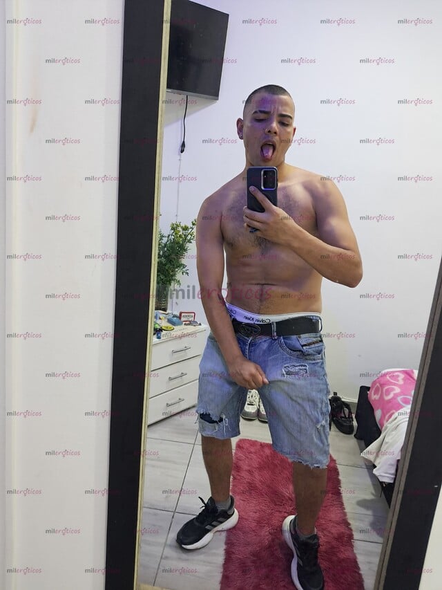 FOTOS DE SOY MACHO DESCOMPLICADO MUY ARRECHO VERGON LECHERO HOLA SOY JERONIMO UN MAN DES
