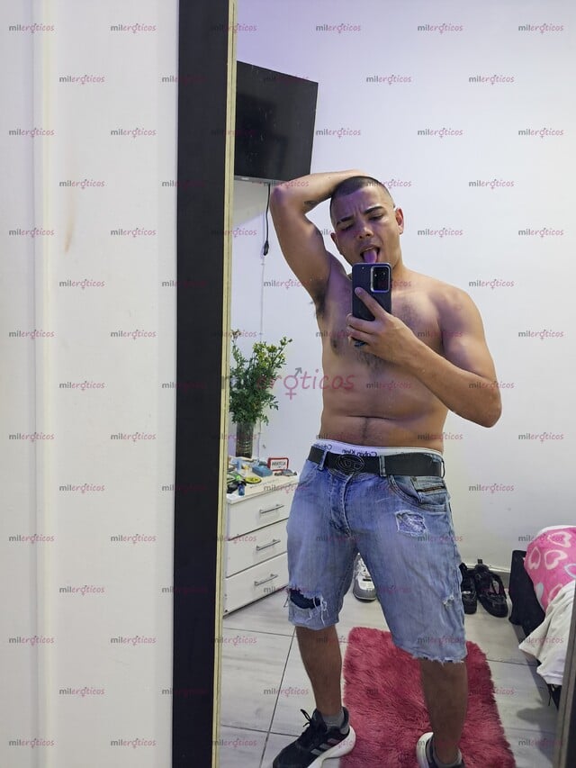FOTOS DE SOY MACHO DESCOMPLICADO MUY ARRECHO VERGON LECHERO HOLA SOY JERONIMO UN MAN DES