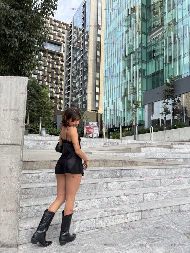 FOTOS DE ARII CULONCITA FMBOY, POCOS DÍAS EN CDMX