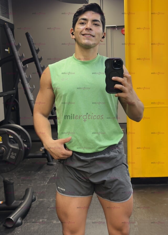 FOTOS DE MEXICANO DEPORTISTA Y SANO CON BUENA VERGA, PIERNA Y CULOTE EN CDMX