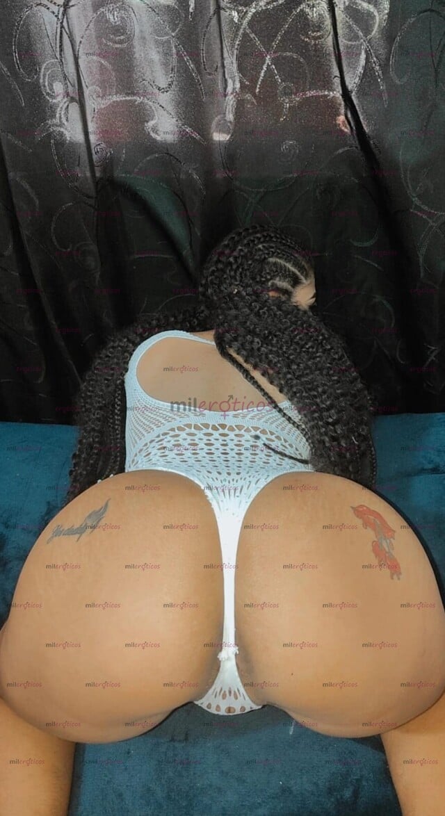 FOTOS DE RICA MORENA CON GANAS DE SACARTE TODA LA LECHITA VEN Y DEVÓRAME