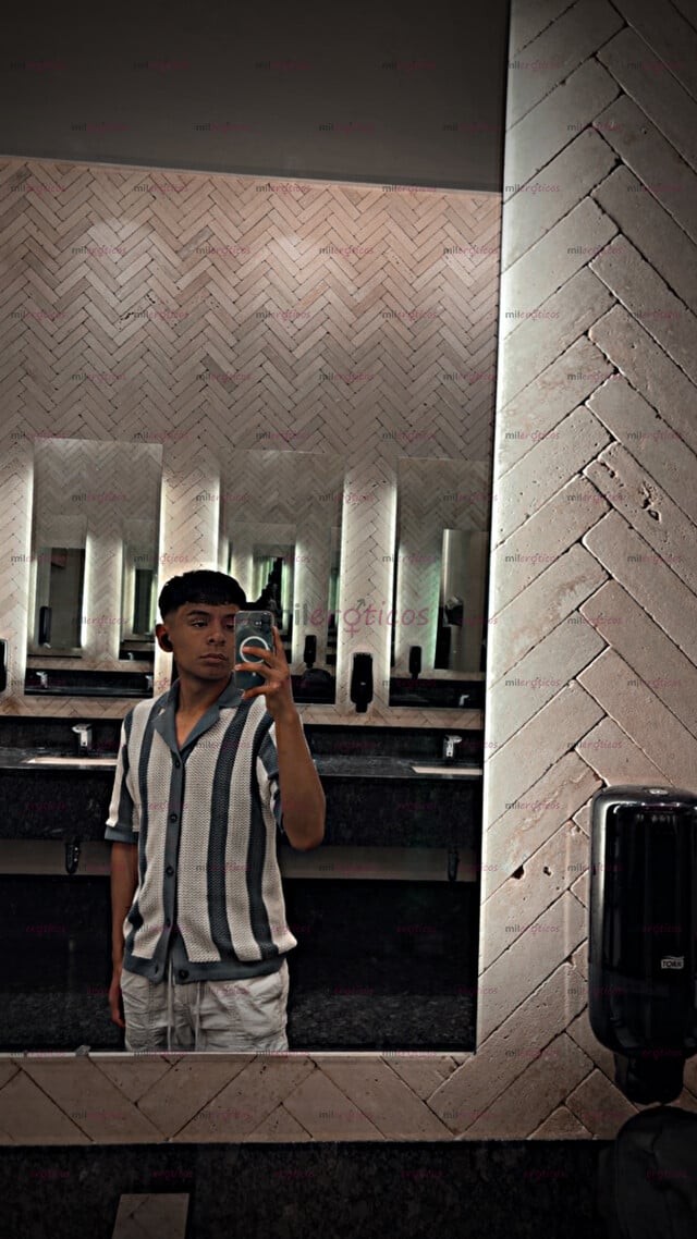 FOTOS DE HOLA, SOY UN CHICO APUESTO CON GANAS DE CUMPLIR SUS FANTASÍAS