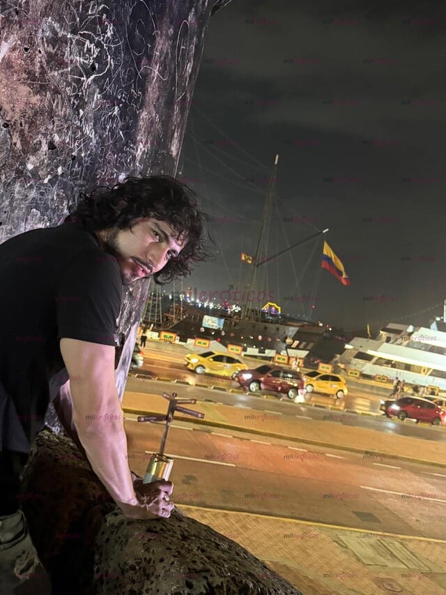 FOTOS DE ENERGÍA, PRESENCIA Y DESEO. JOVEN NUEVO EN TU CIUDAD