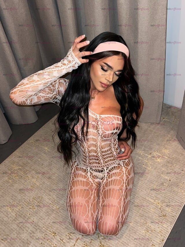FOTOS DE MIA MONTESINOS TRANSEXUAL CON BUENA VERGA APARTAMENTO PRIVADO FIESTERA APTO PRIV